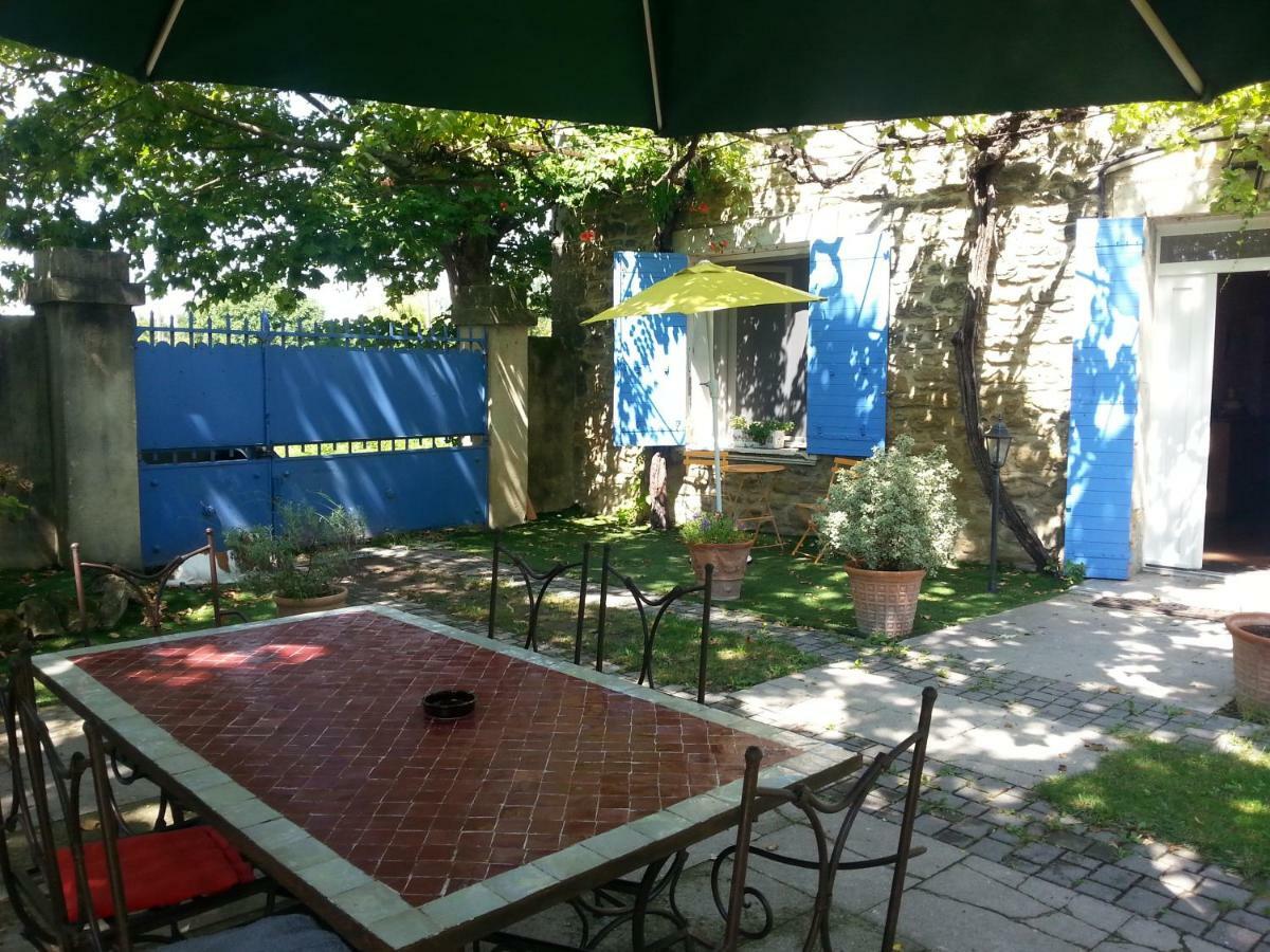 Le Mas Des Platanes Entraigues-sur-la-Sorgue Exterior photo